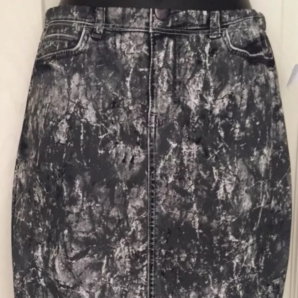 KTOO SPANDEX SKIRT CAMO GRAY Pencil Pull On SMALL